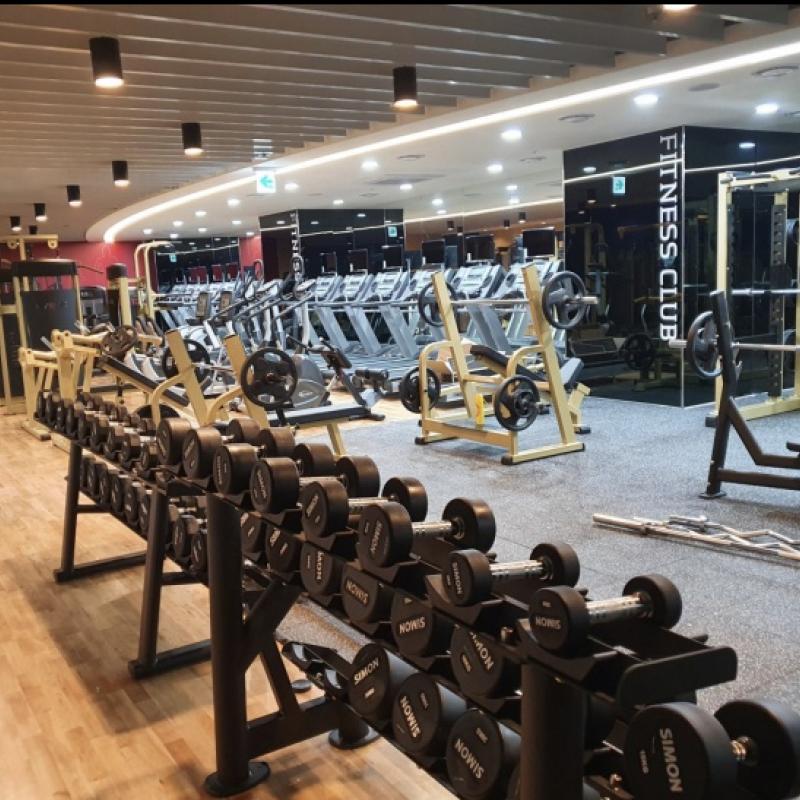 롯데스타휘트니스 헬스권 양도(11월말까지/락카룸 운동복 포함)