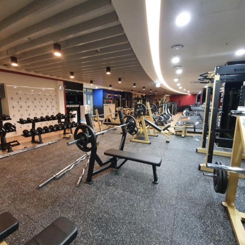 롯데스타휘트니스 헬스권 양도(11월말까지/락카룸 운동복 포함)