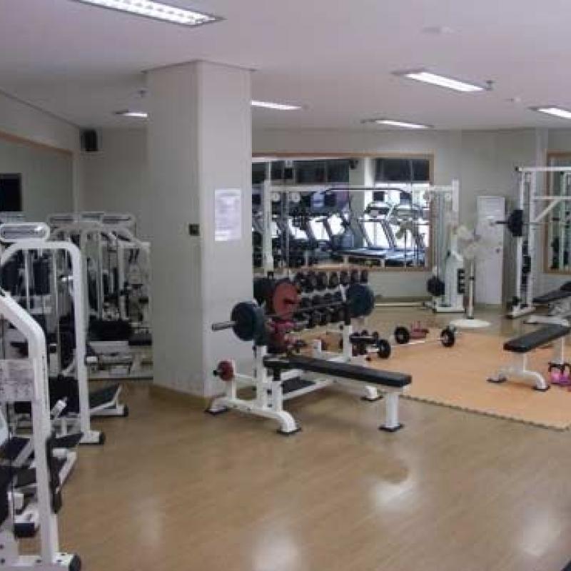 산운휘트니스센타